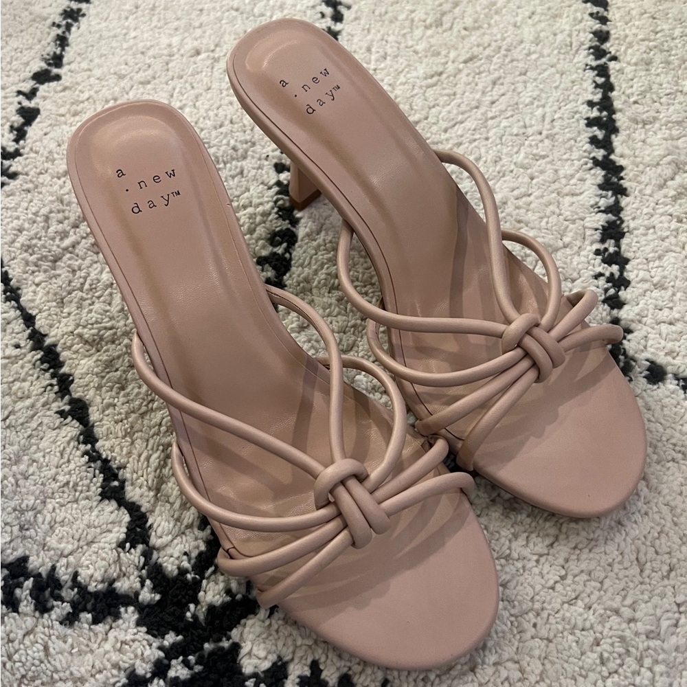 Women’s Lady Mule Heel- Beige A New Day 7.5